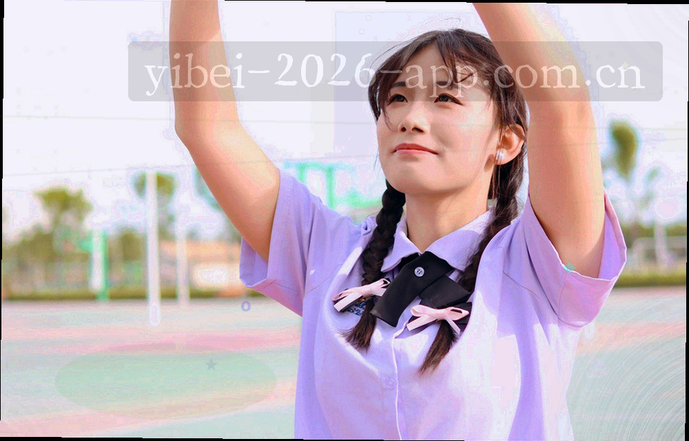 雷达图与柱状图并排的数据面板示意图